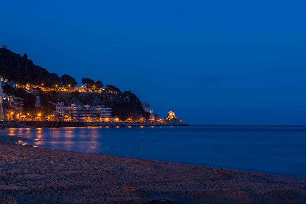 Hotel Regina Alassio Exteriör bild